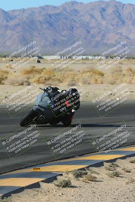 media/Jan-10-2025-CVMA Friday Practice (Fri) [[489e0da257]]/Group 4 and Trackday/Session 2 (Turn 4 Inside)/